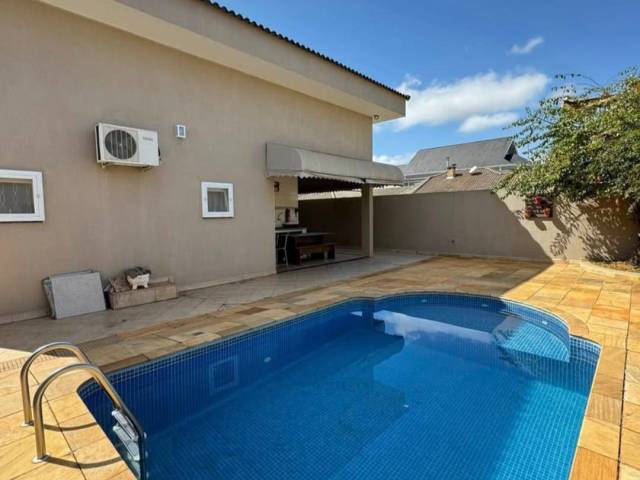 #132 - Casa para Venda em Itapetininga - SP