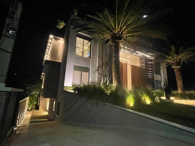 #148 - Casa para Venda em Barueri - SP